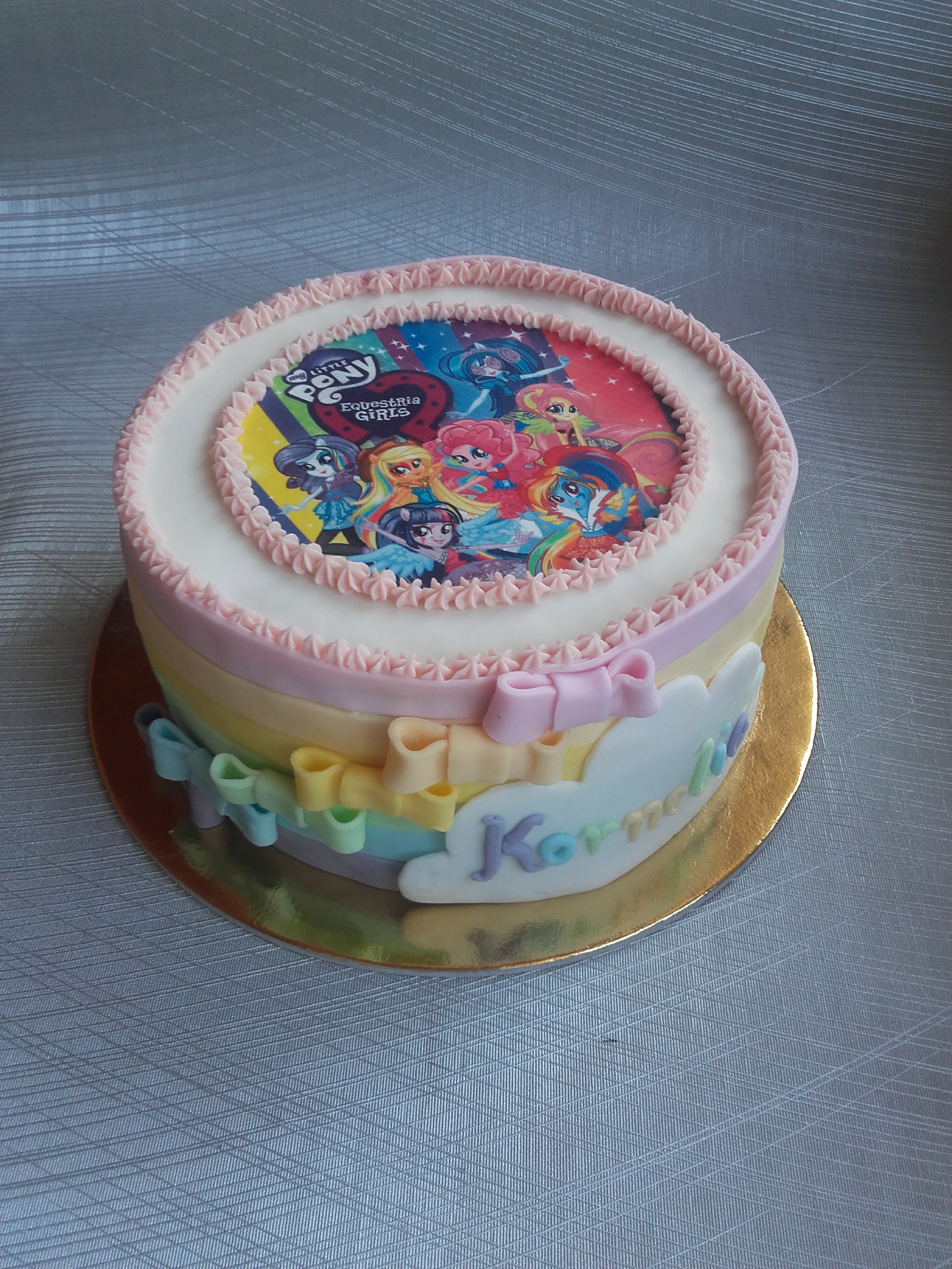 Tort z motywem Equestra Girls